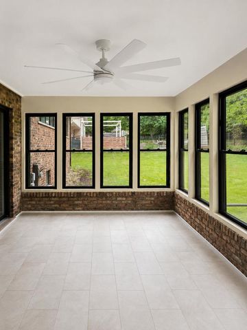 725 N Birchwood Road, Frankfort, IL 60423