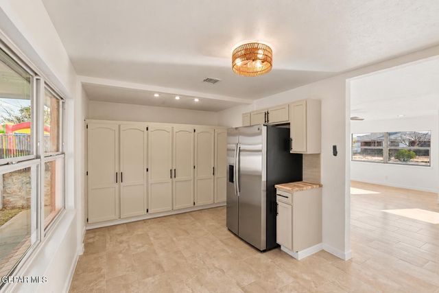 10077 MANITOBA Street, El Paso, TX 79924