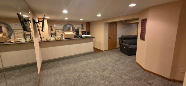 1106 Foothills Circle, Albert Lea, MN 56007