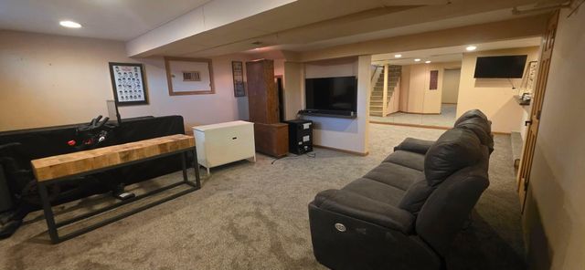 1106 Foothills Circle, Albert Lea, MN 56007