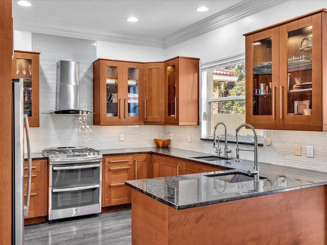 10779 Lake Wynds Court, Boynton Beach, FL 33437