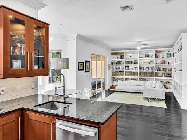 10779 Lake Wynds Court, Boynton Beach, FL 33437