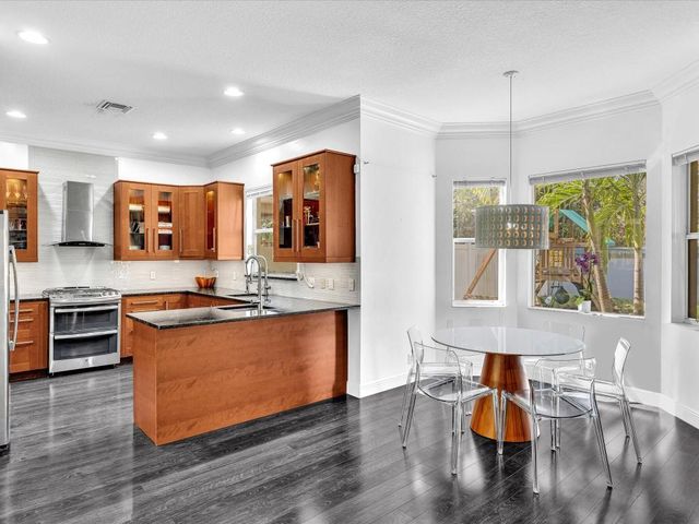 10779 Lake Wynds Court, Boynton Beach, FL 33437