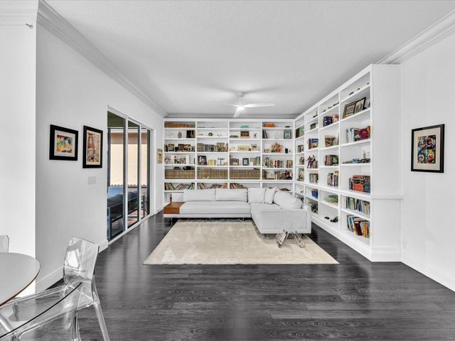 10779 Lake Wynds Court, Boynton Beach, FL 33437