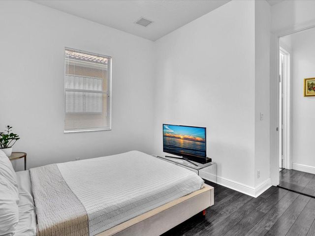 10779 Lake Wynds Court, Boynton Beach, FL 33437