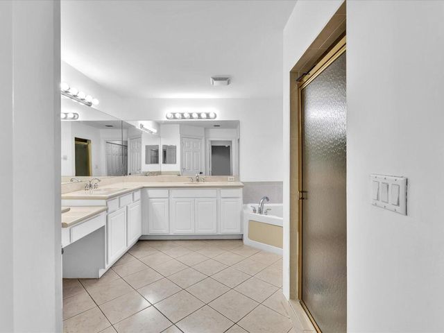 10779 Lake Wynds Court, Boynton Beach, FL 33437