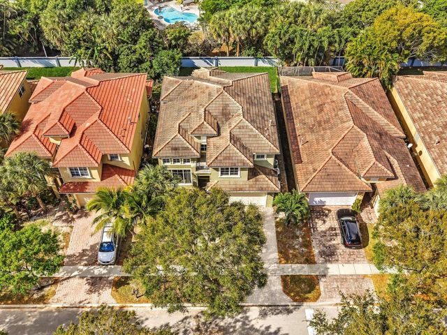 10779 Lake Wynds Court, Boynton Beach, FL 33437