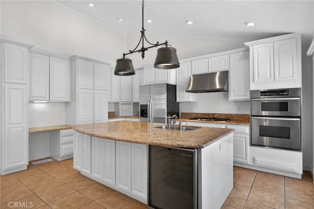 415 Heliotrope Avenue, Corona Del Mar, CA 92625