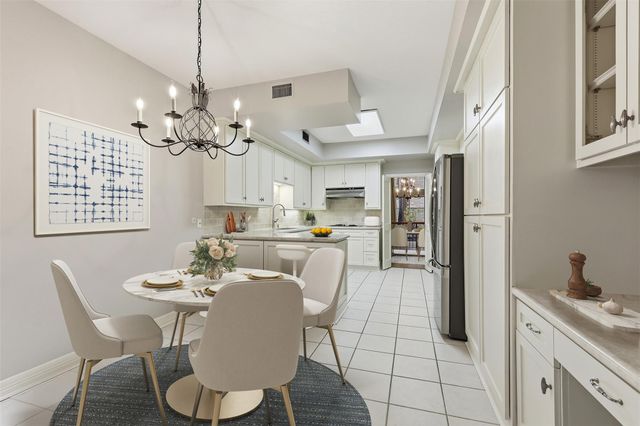 201 Vanderpool Lane 122, Houston, TX 77024