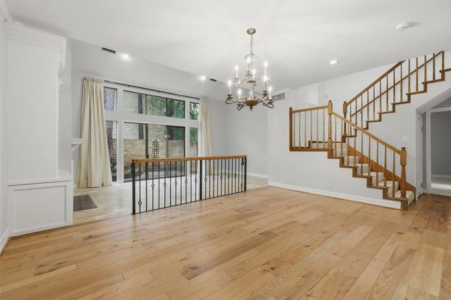 201 Vanderpool Lane 122, Houston, TX 77024