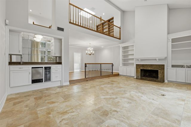 201 Vanderpool Lane 122, Houston, TX 77024