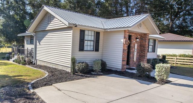 2407 LEIGH TERRACE, Palatka, FL 32177