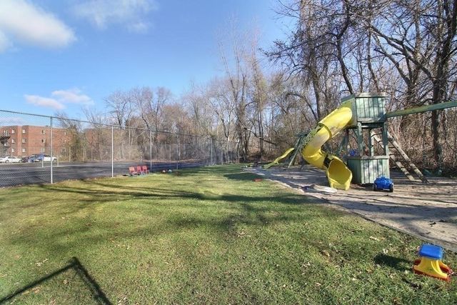 16 Bryon 1, Boston, MA 02467