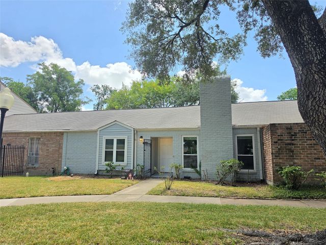 11805 Southlake Drive, Houston, TX 77077
