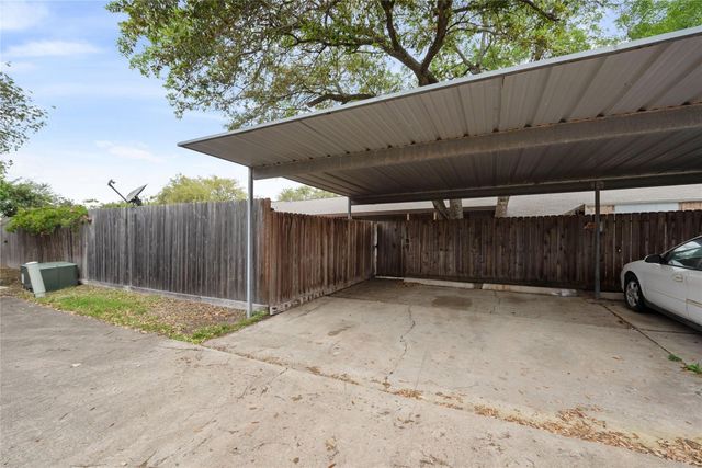 11805 Southlake Drive, Houston, TX 77077
