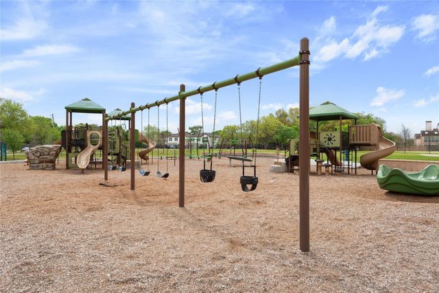11805 Southlake Drive, Houston, TX 77077