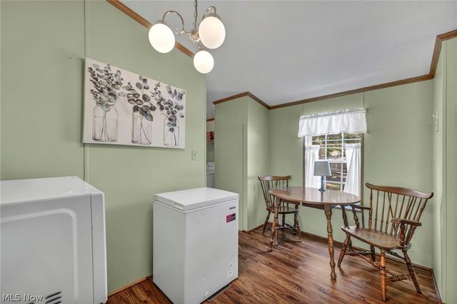 14 Cherry Lane, Olmsted Twp, OH 44138