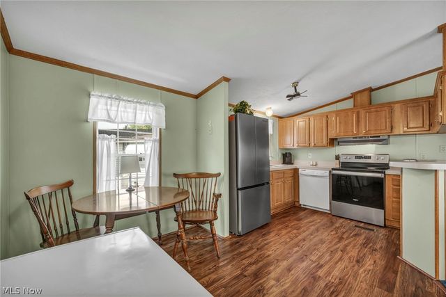 14 Cherry Lane, Olmsted Twp, OH 44138