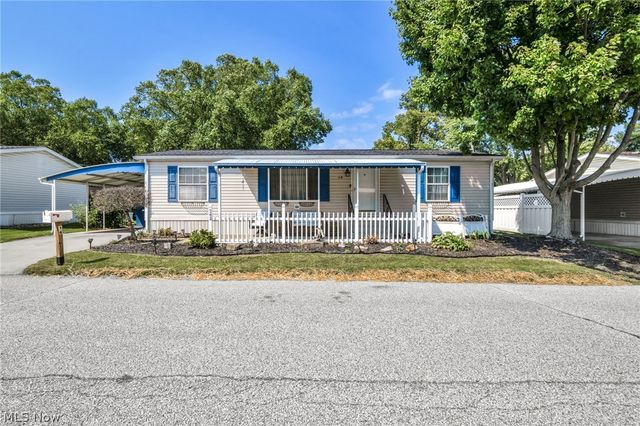 14 Cherry Lane, Olmsted Twp, OH 44138