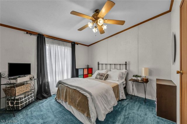 14 Cherry Lane, Olmsted Twp, OH 44138