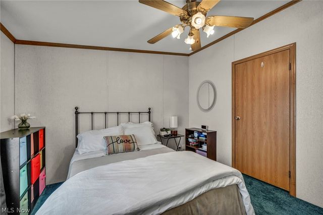 14 Cherry Lane, Olmsted Twp, OH 44138