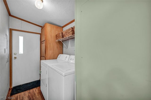 14 Cherry Lane, Olmsted Twp, OH 44138