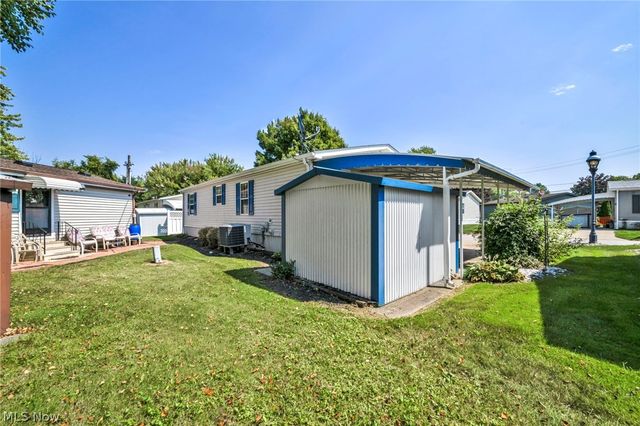 14 Cherry Lane, Olmsted Twp, OH 44138