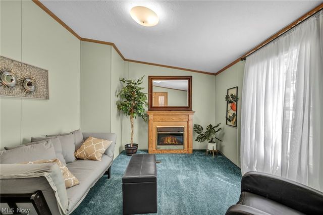14 Cherry Lane, Olmsted Twp, OH 44138