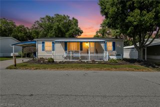 14 Cherry Lane, Olmsted Twp, OH 44138