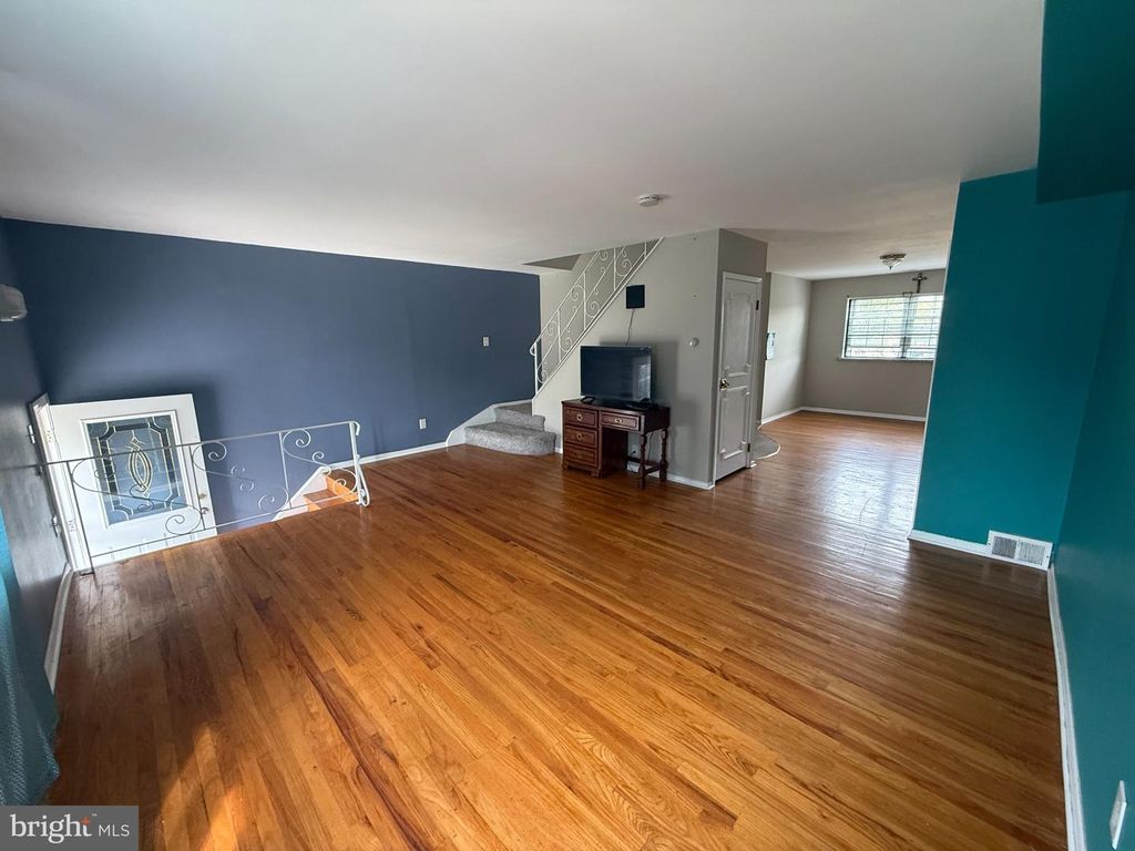 2929 S 66TH ST, PHILADELPHIA, PA 19142 — photo 3