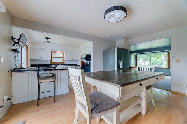 1429 Empire COURT, Waukesha, WI 53186