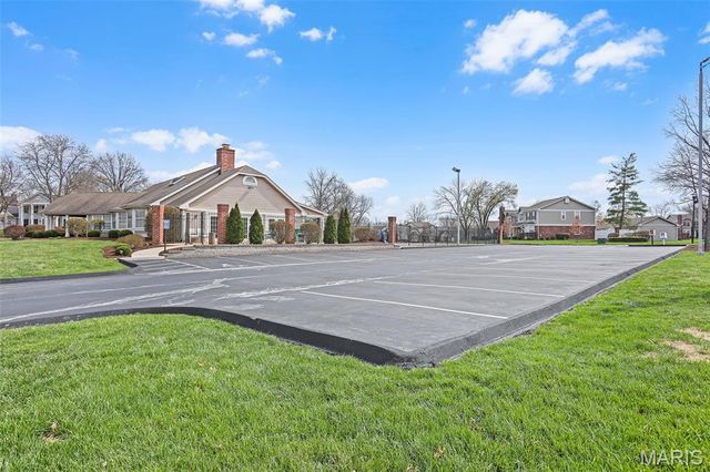 1928 Baxter Ridge Drive, Chesterfield, MO 63017