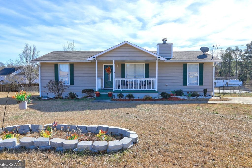70 Grove Creek Drive, Locust Grove, GA 30248