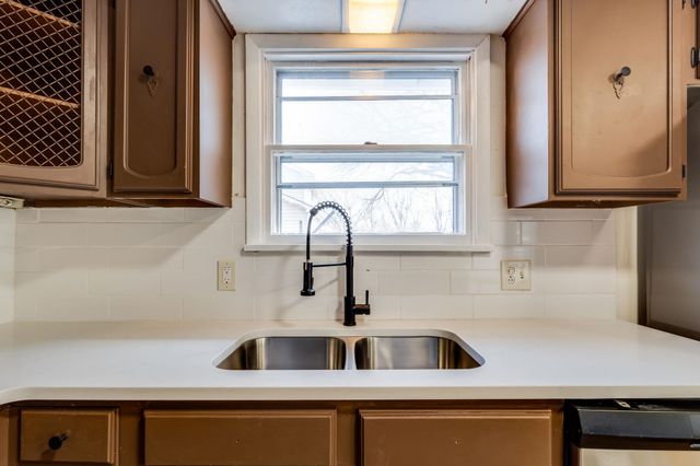 5006 E Bleckley Ct, Wichita, KS 67218