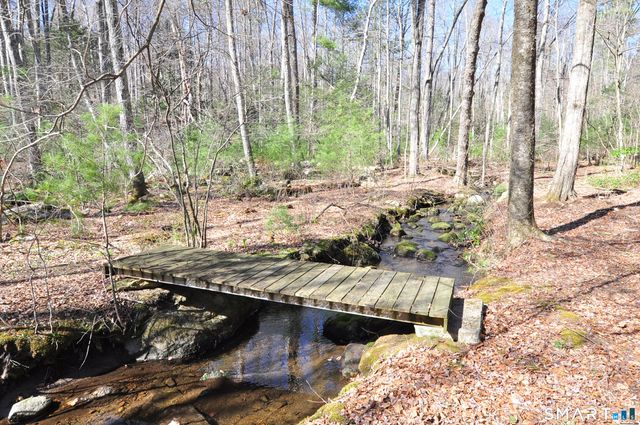 82 Indian Hill Road, Canton, CT 06019