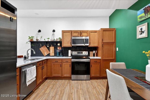 417 Camp St, Louisville, KY 40203