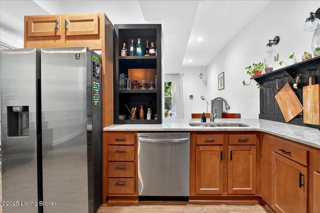 417 Camp St, Louisville, KY 40203