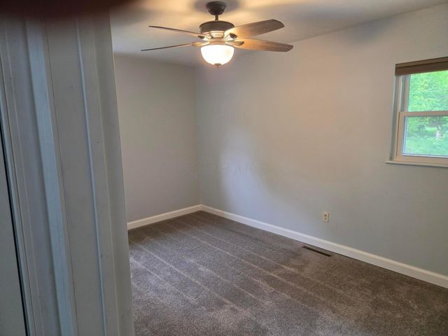 3325 Latonia, Columbus, OH 43232