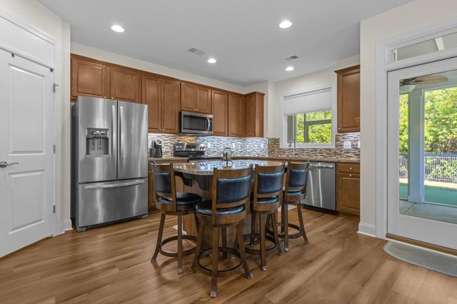 1727 Suncrest Dr., Myrtle Beach, SC 29577