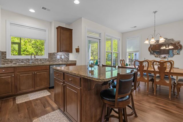1727 Suncrest Dr., Myrtle Beach, SC 29577