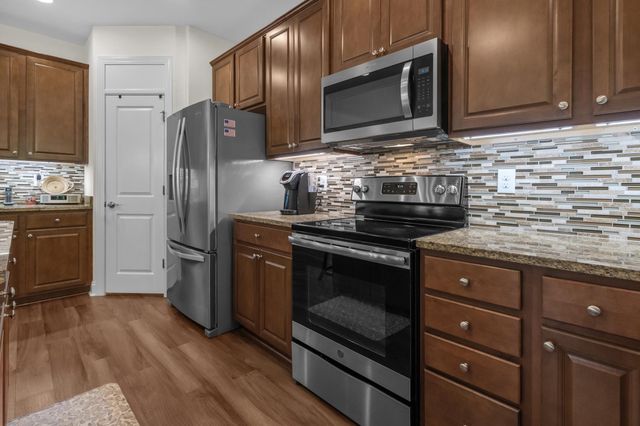 1727 Suncrest Dr., Myrtle Beach, SC 29577