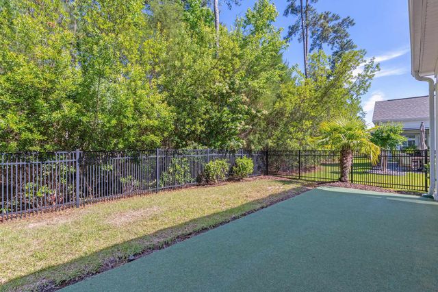 1727 Suncrest Dr., Myrtle Beach, SC 29577