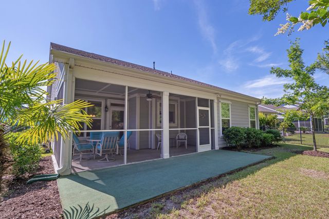 1727 Suncrest Dr., Myrtle Beach, SC 29577