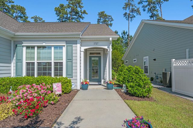 1727 Suncrest Dr., Myrtle Beach, SC 29577