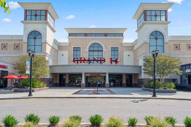 1727 Suncrest Dr., Myrtle Beach, SC 29577
