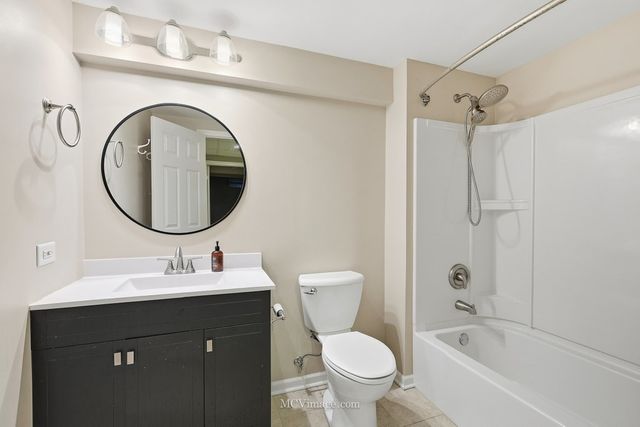 404 Sweetbriar Place, Plano, IL 60545