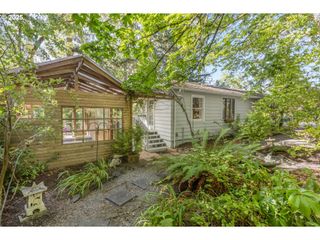 3160 WHITTEN Dr, Eugene, OR 97405