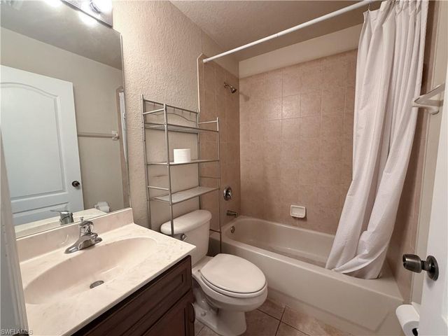 2110 SW 38th TER, Cape Coral, FL 33914