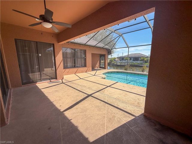 2110 SW 38th TER, Cape Coral, FL 33914