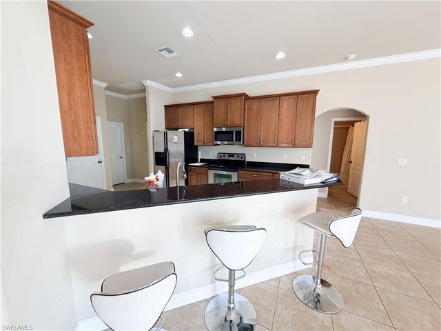 2110 SW 38th TER, Cape Coral, FL 33914